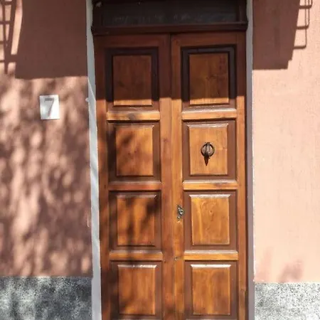 Casa de Férias La Casa Rossa -dimora Di Campagna